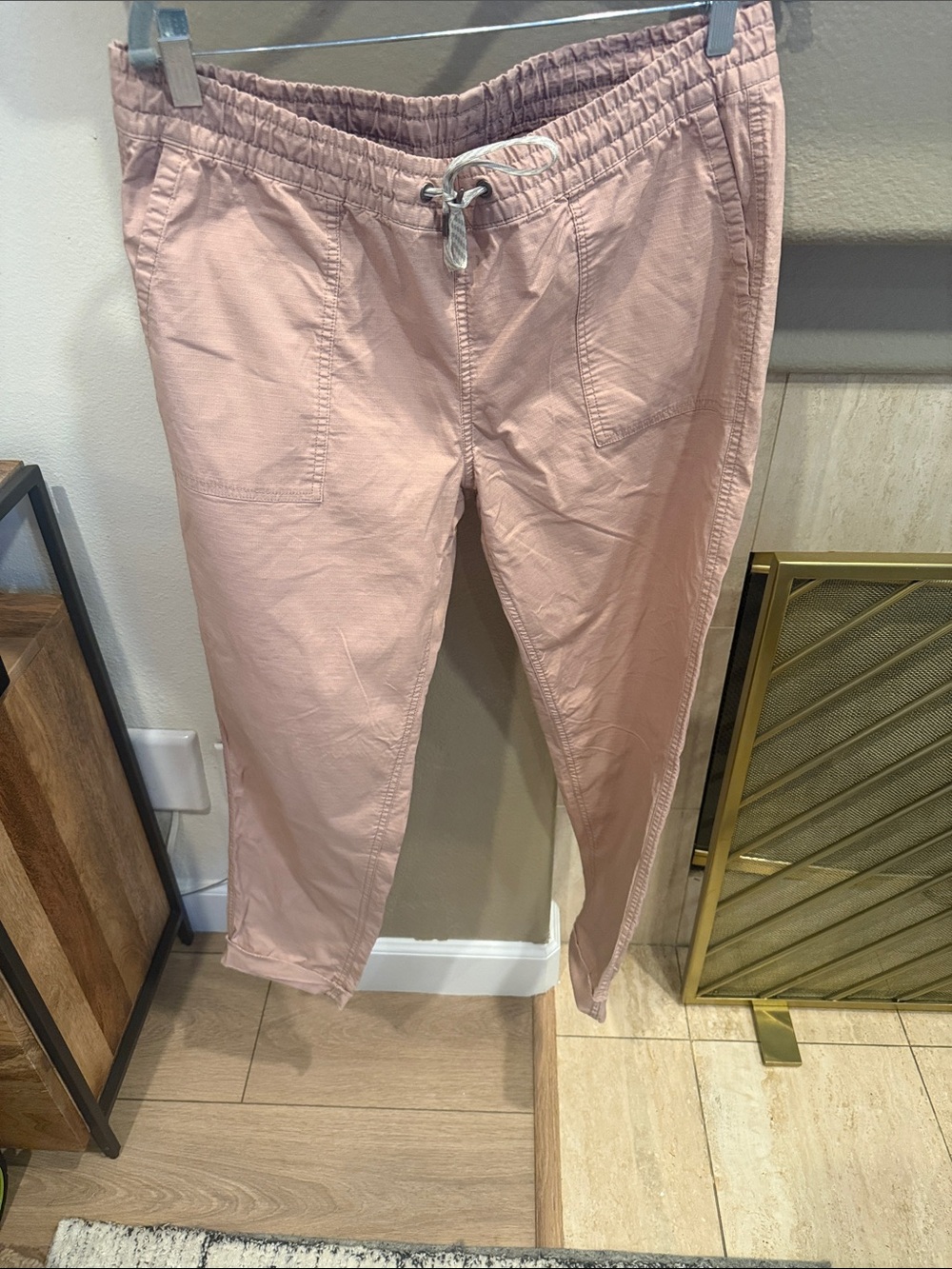 Women’s Vuori Ripstop Pant size medium - mauve